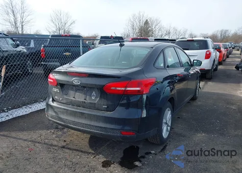 2018 Ford Focus Se z USA, uszkodzony, nr VIN 1FADP3F28JL203666
